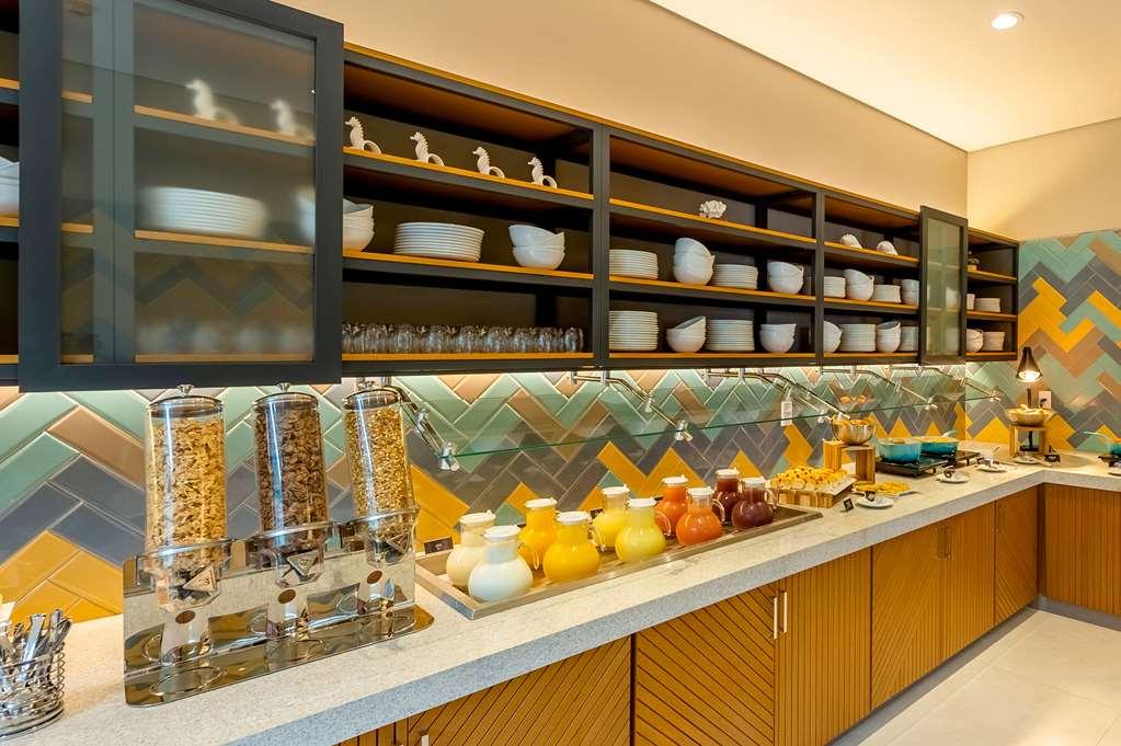 Hyatt Place Macae Restoran gambar